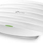 نقطة وصول TP-Link EAP110 مثبتة في السقف بسرعة 300 ميجابت في الثانية وتردد 2.4 جيجاهرتز مع هوائيين مستعملين