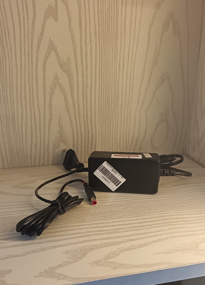Adaptor Access LG 12V-2A 