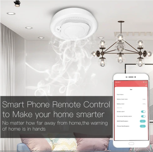 Moes Zigbee Smoke Detector with 1xCR123A battery detail view